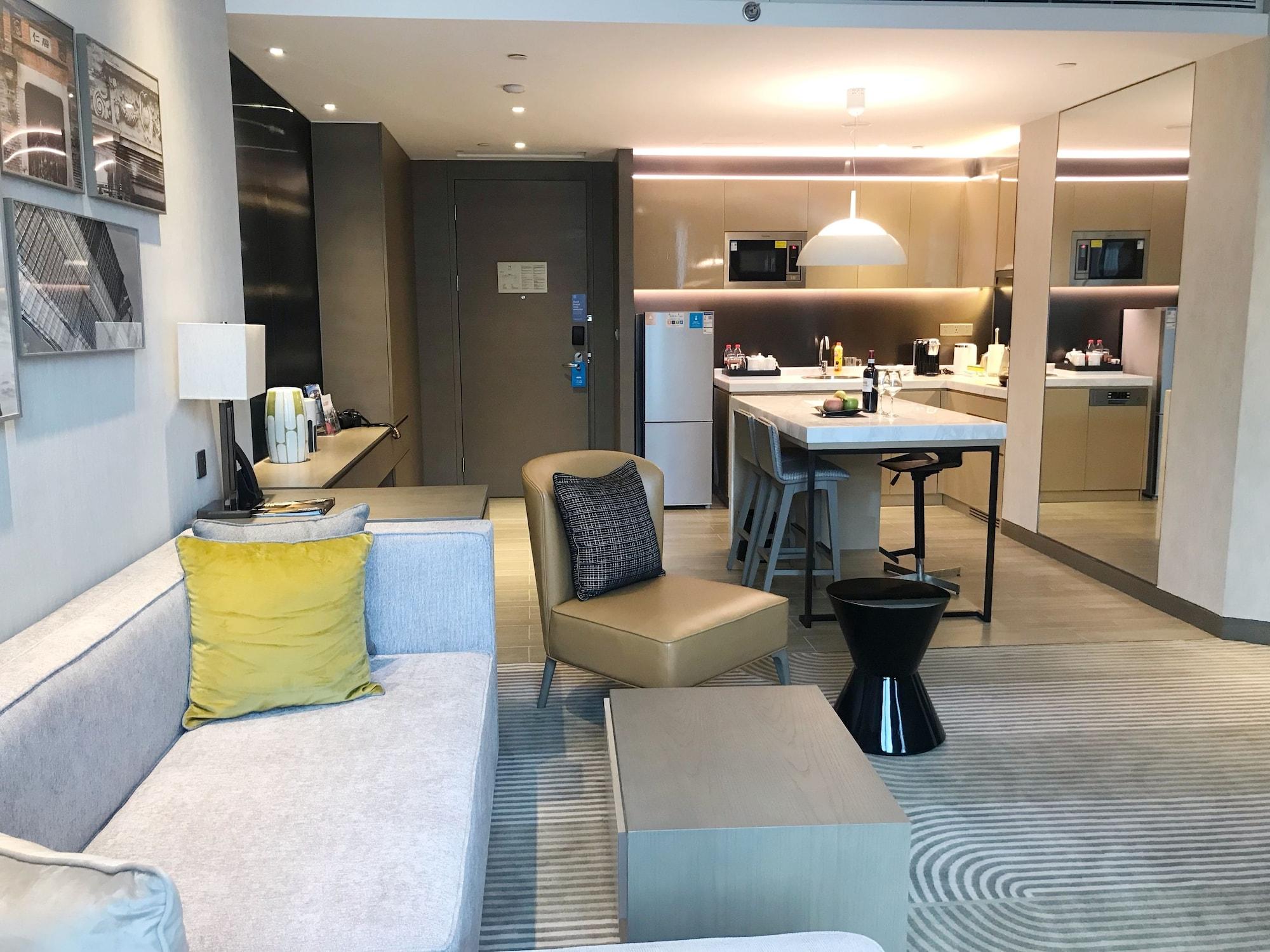 Hyatt House Hongqiao Cbd Hotel 4*