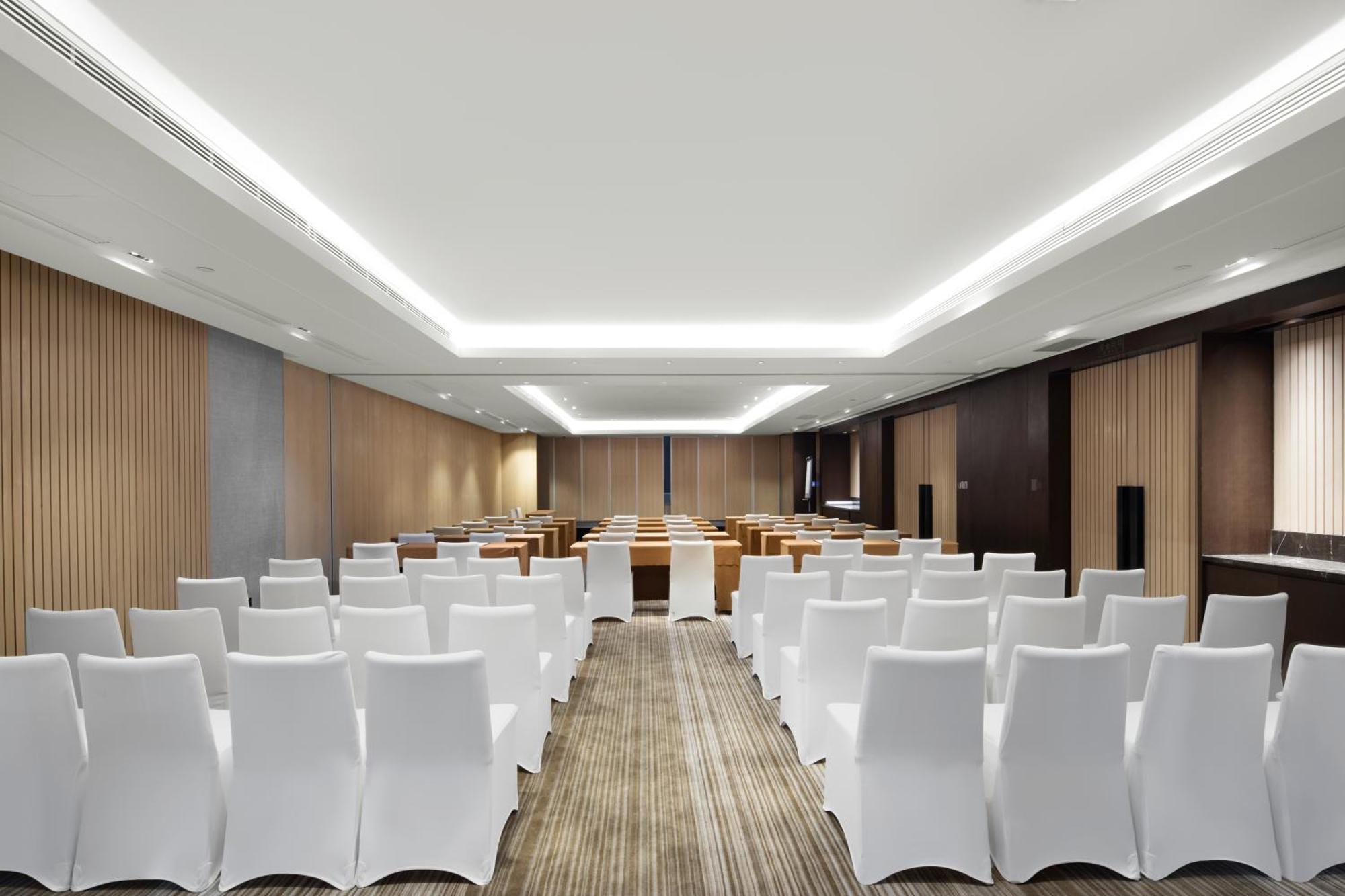 Hyatt House Hongqiao Cbd Hotel 4*